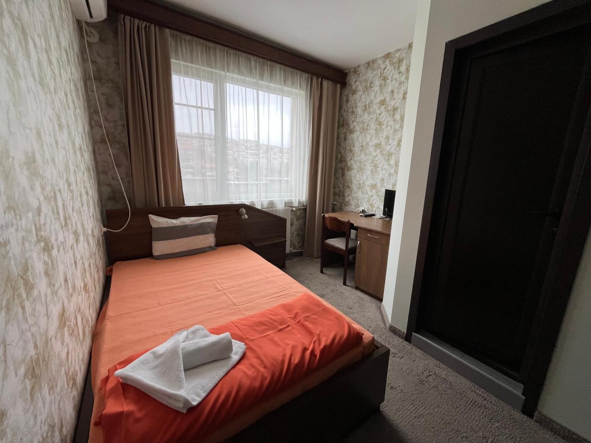 Park Hotel Ivailo Veliko Tarnovo Room photo