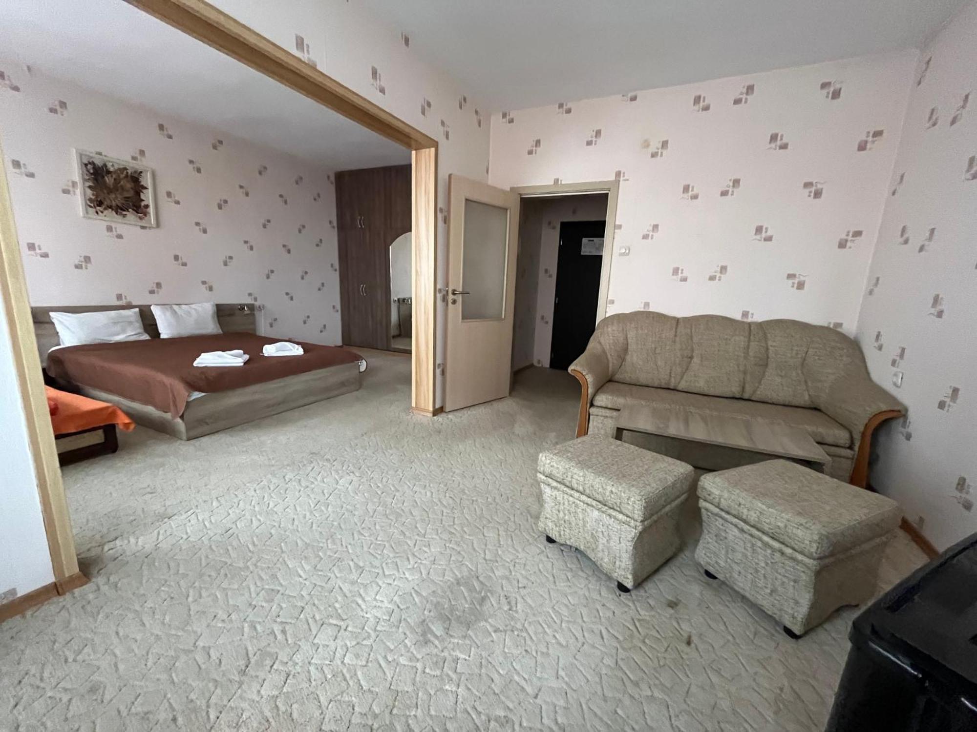 Park Hotel Ivailo Veliko Tarnovo Room photo